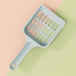 Blue cat litter scoop